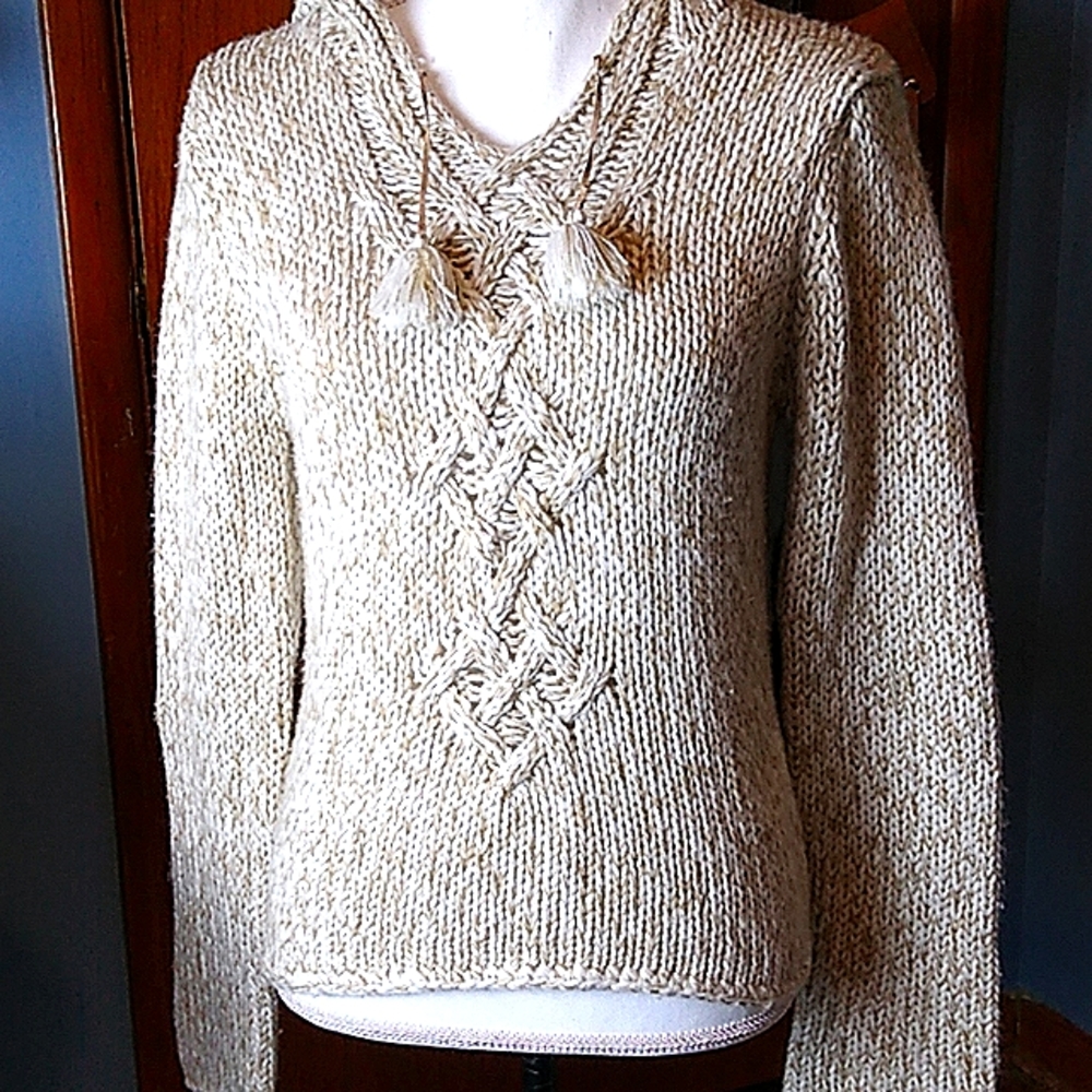 Snowflake Hoodie Sweater Size M Cable Knit Hood Tassels Ski Sweater EUC